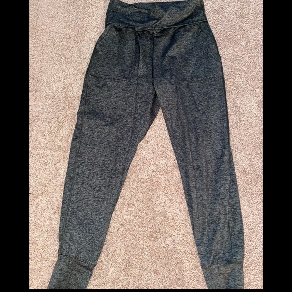 American Eagle joggers